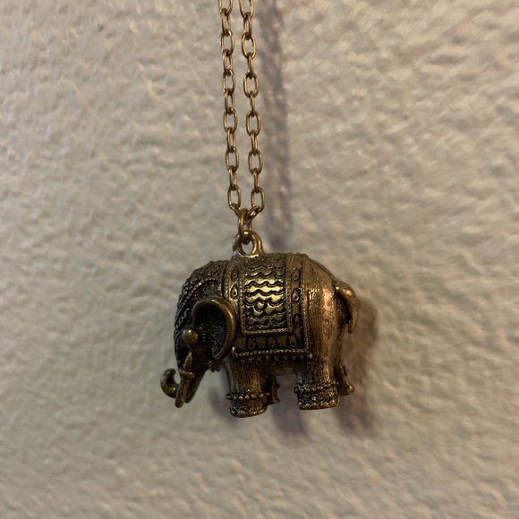 Elephant necklace - Picture 1 of 4